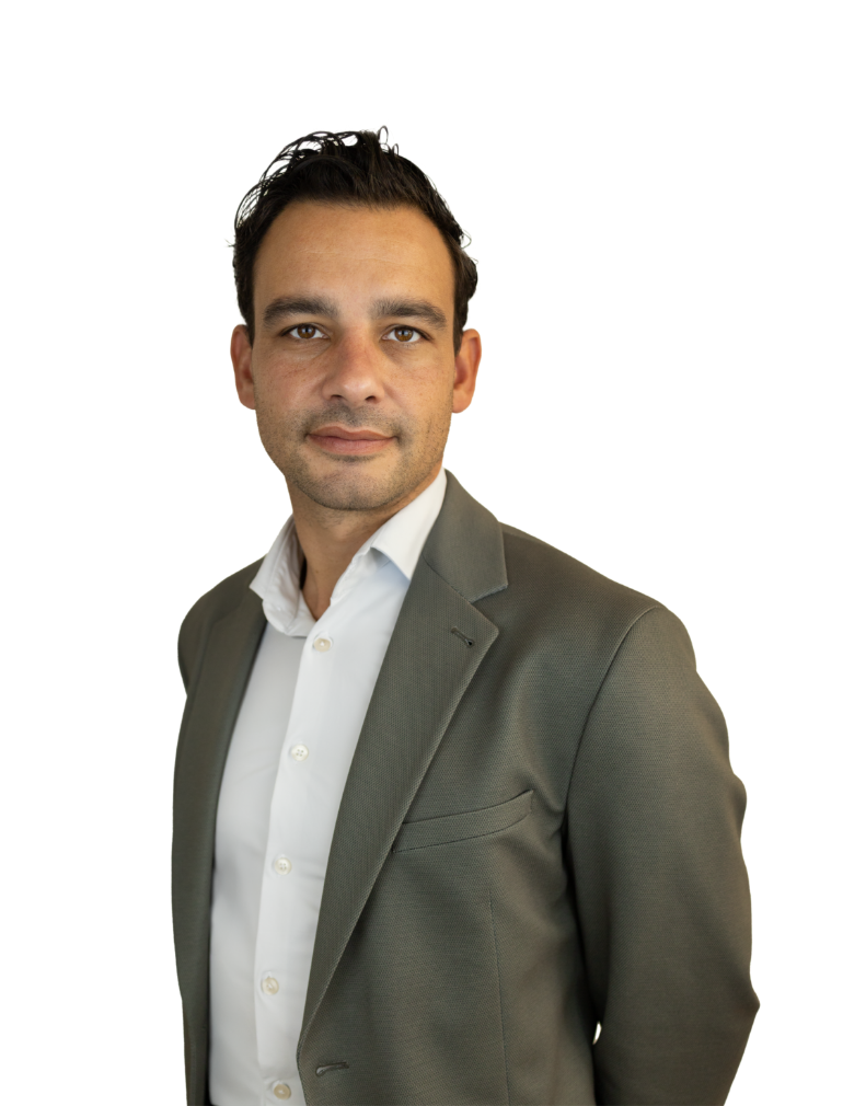 mr. P.J. Draijer